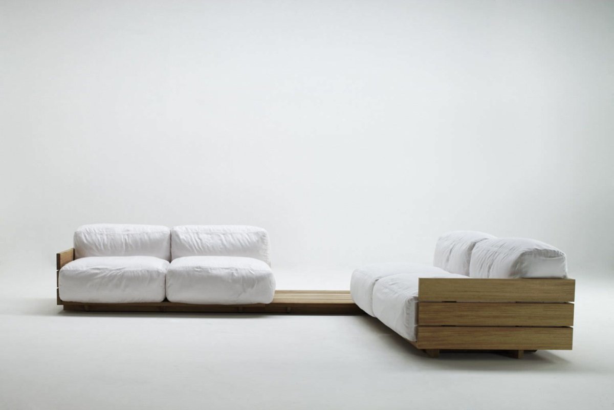 Диван из паллет с ящиками