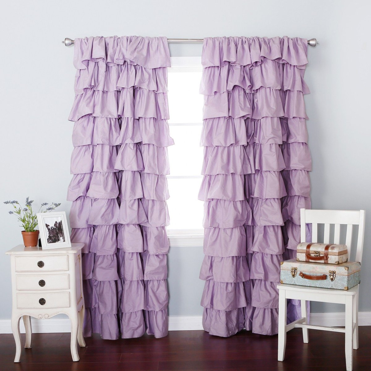 Серые шторы с рюшами