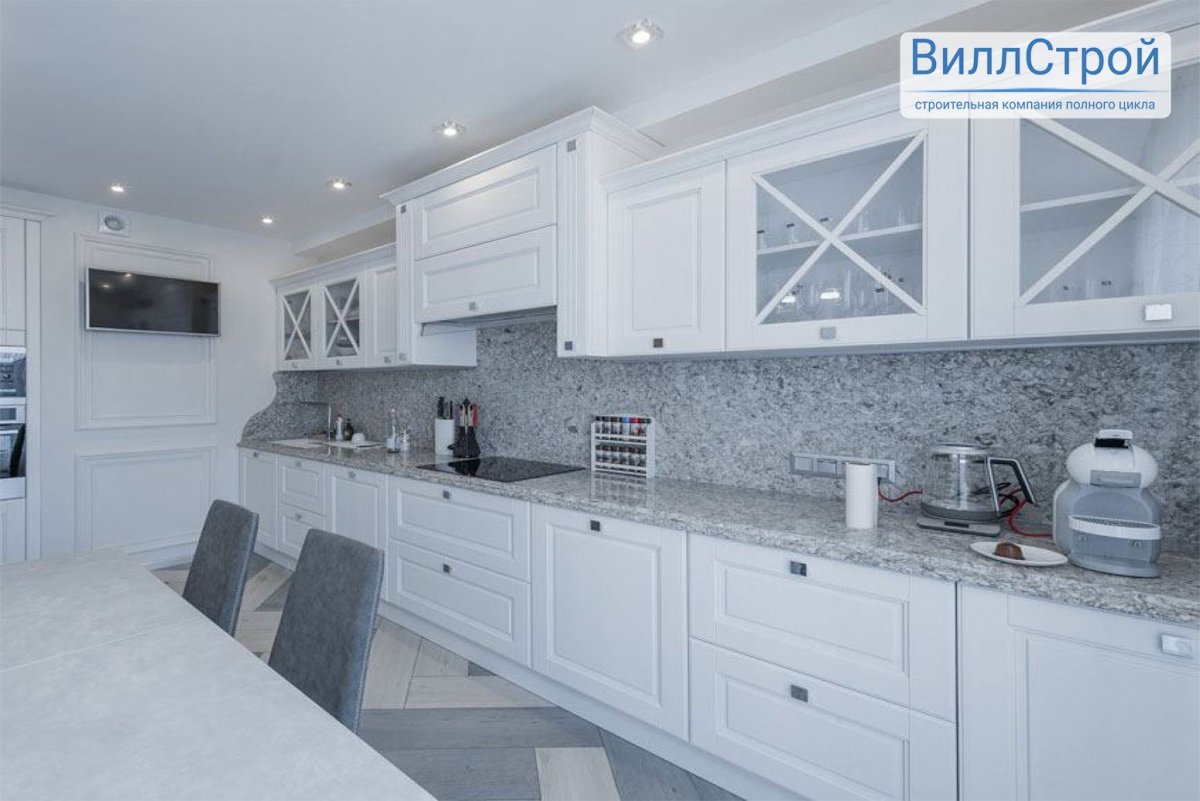 Бирюзовая столешница на кухне