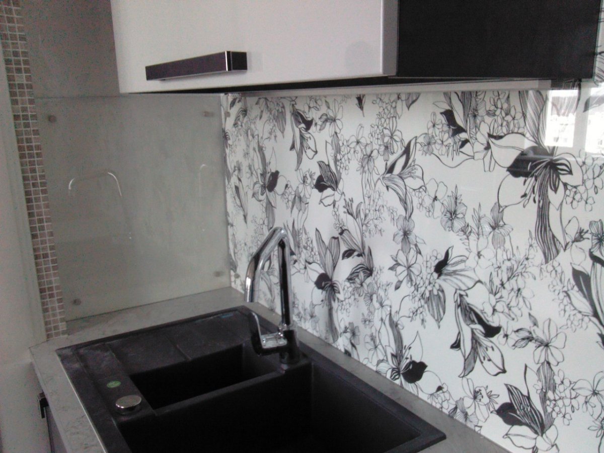 Необычные кухонные фартуки