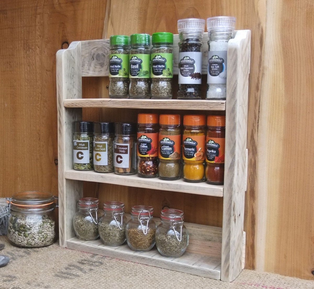 Полка под специи на кухню