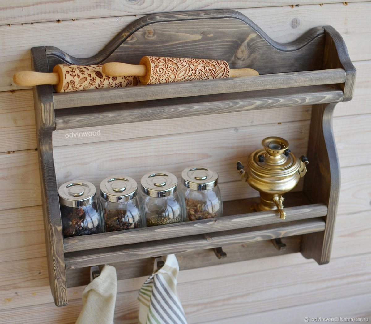 Полка для специй деревянная