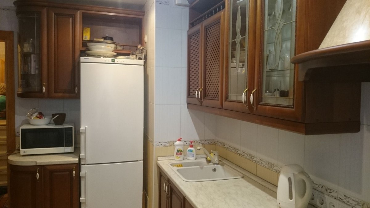 Кухня в кладовке без окна