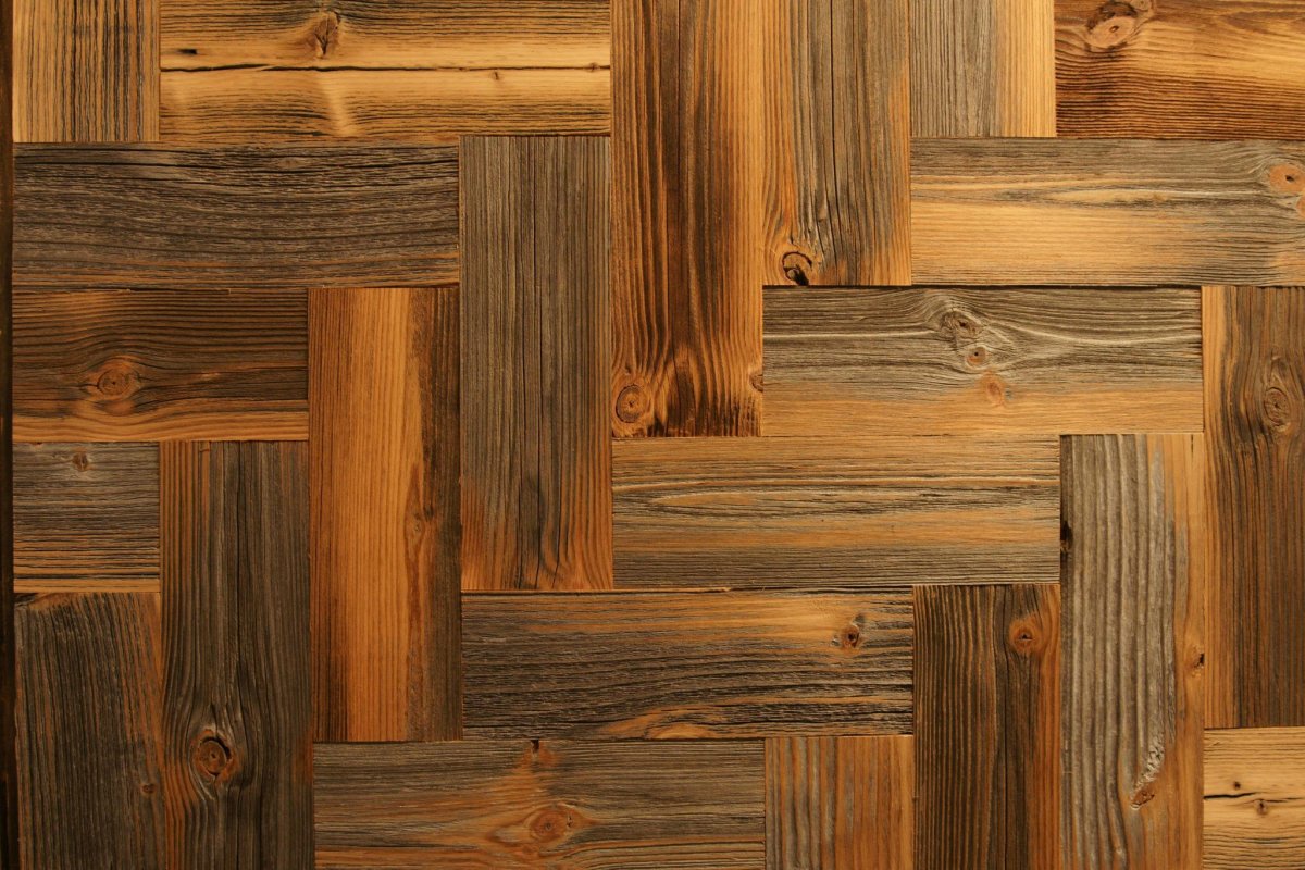 Панели из амбарной доски