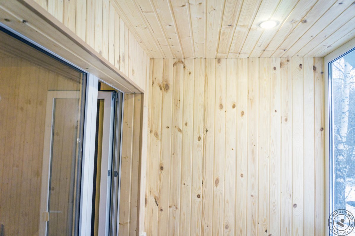 Отделка окна вагонкой