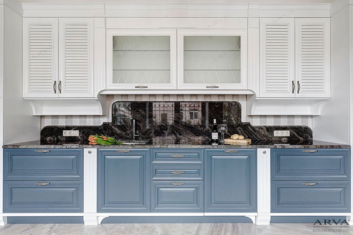 Синие кухни