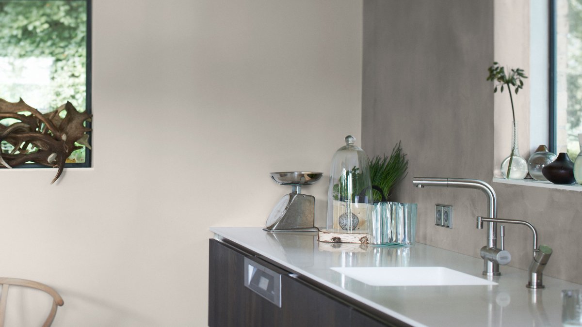 Фактурная штукатурка на кухне