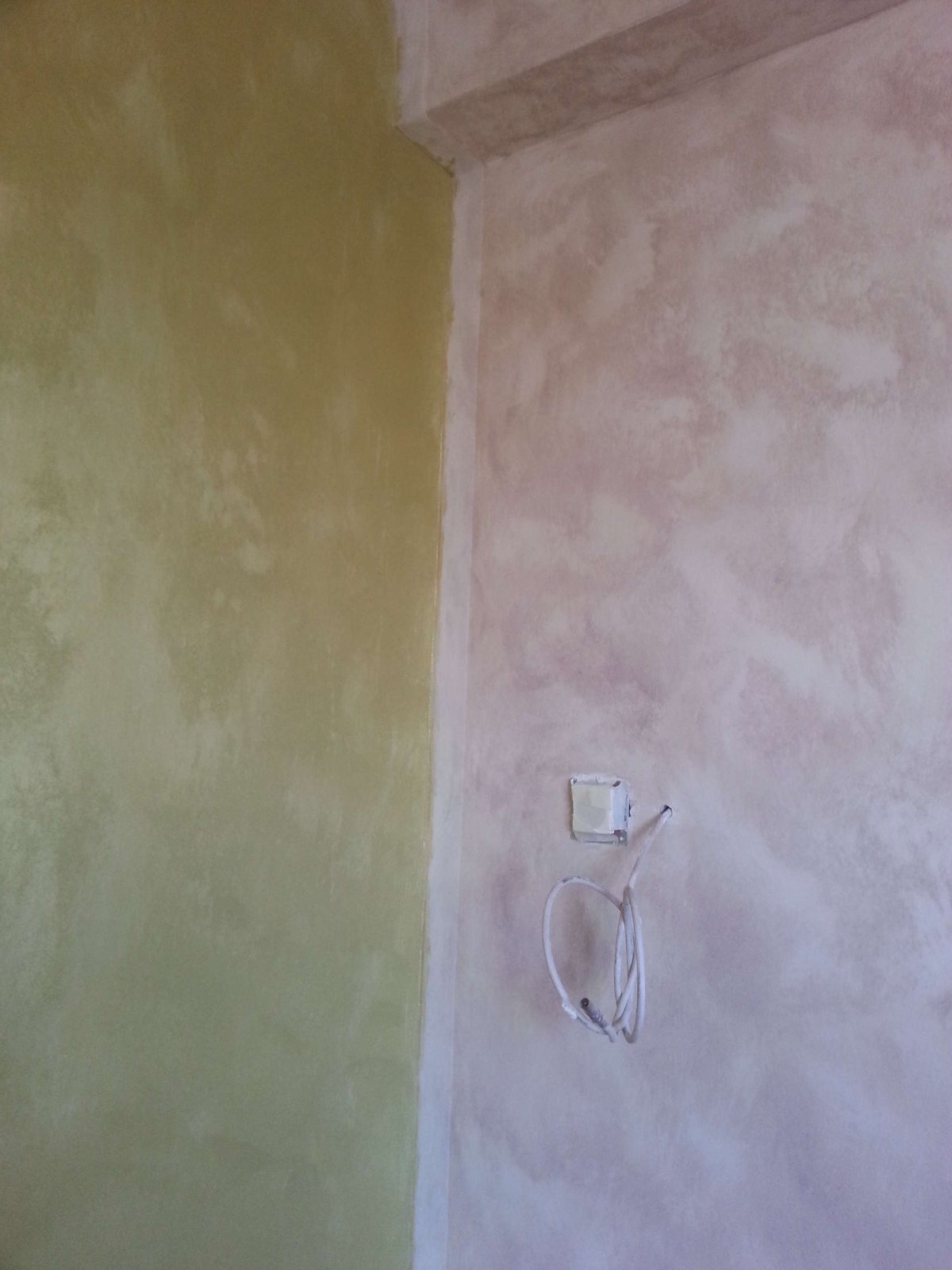 Декоративная штукатурка в зал и кухню светлая фото