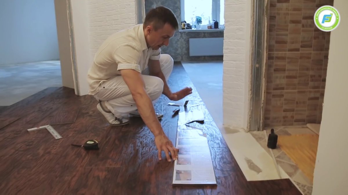 Кварц винил и плитка стык