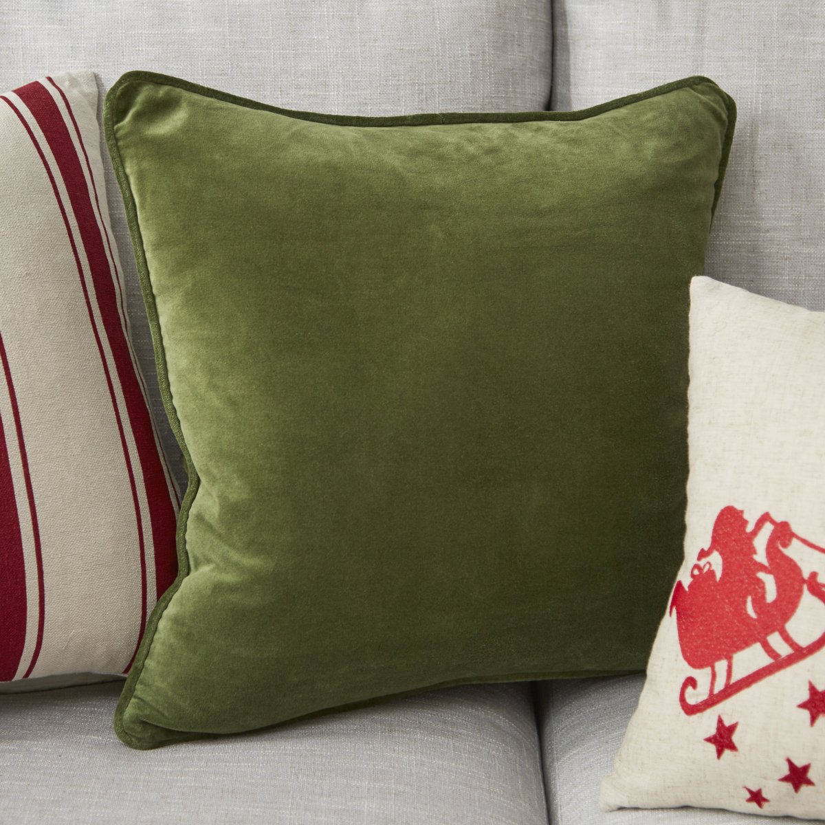 Веранда подушки зеленые красные коричневые