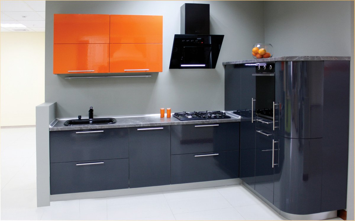 Белая матовая кухня