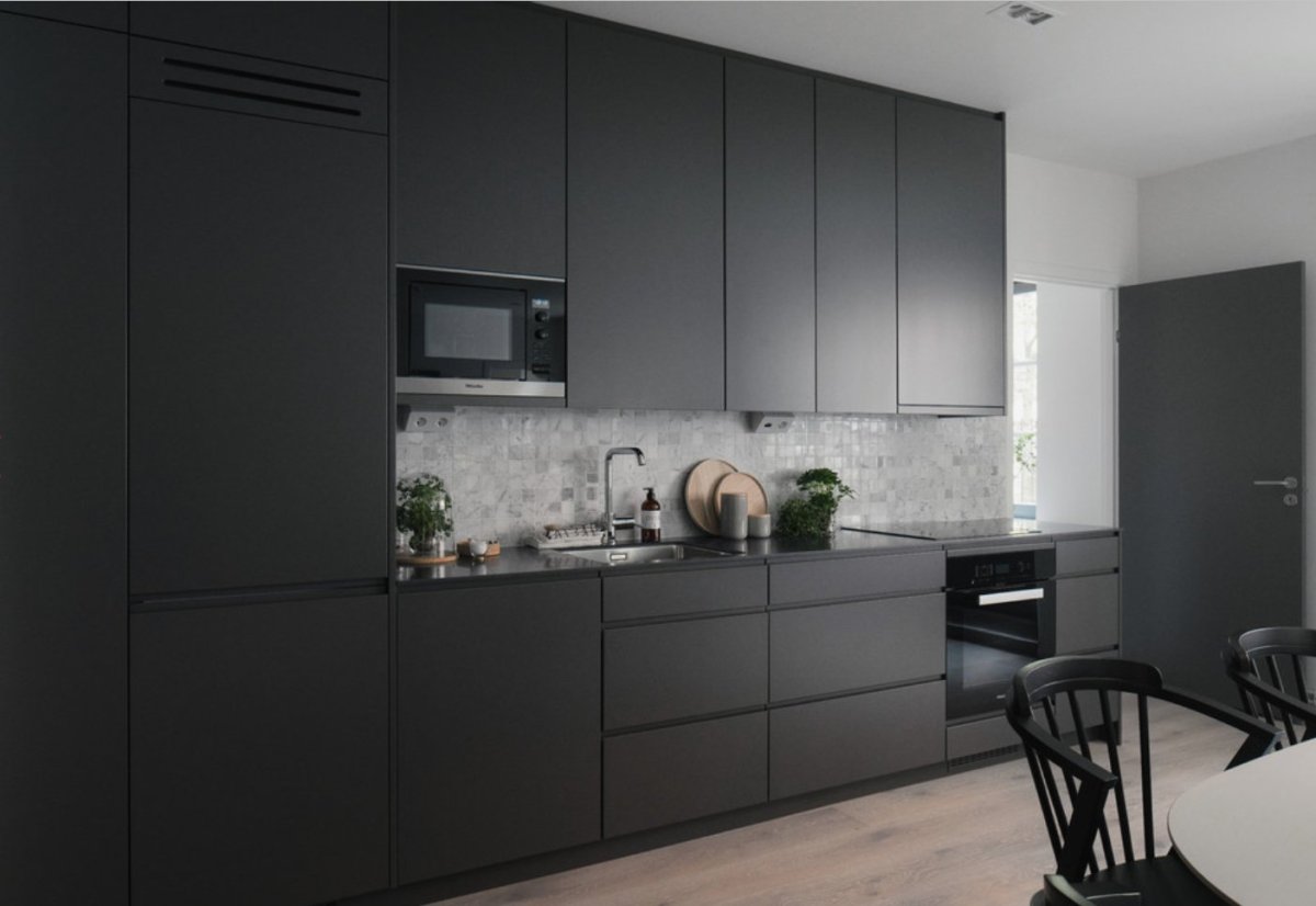 Серая матовая кухня