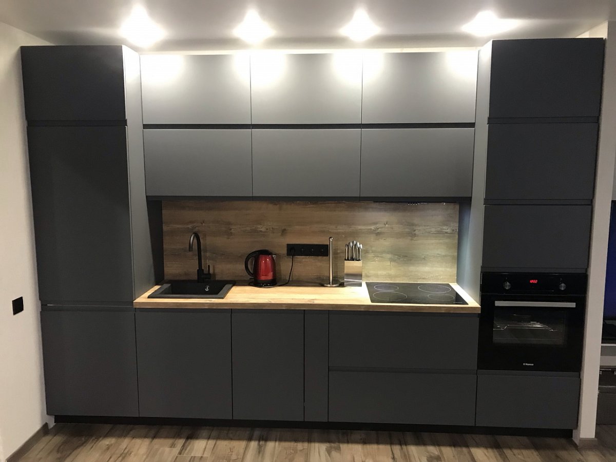 Кухонный гарнитур синий с белым