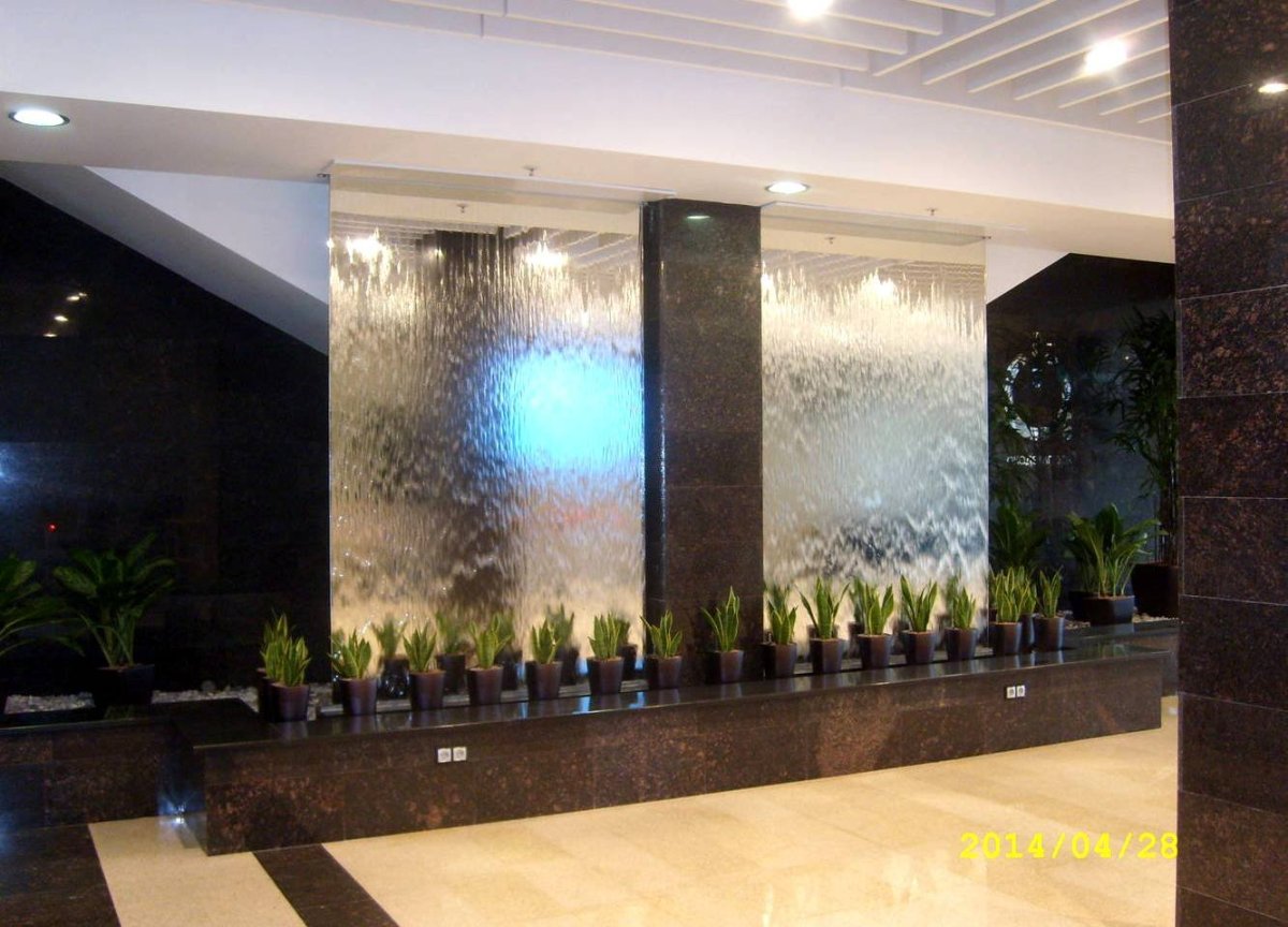 Водопад в офисе