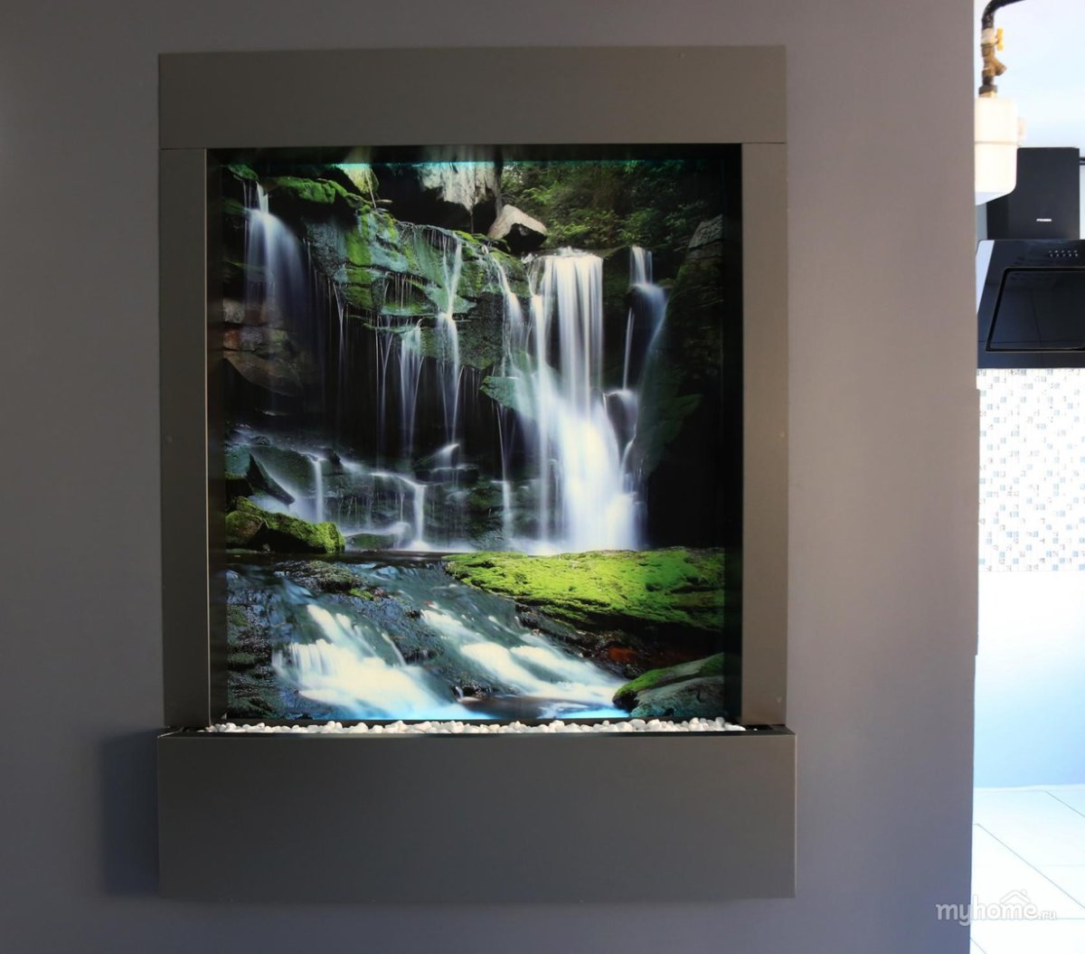 Пузырьковый водопад в интерьере