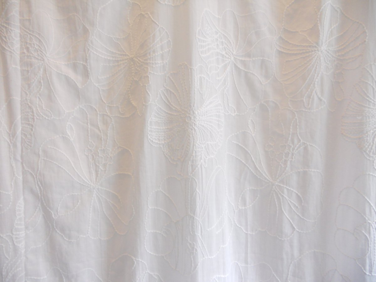 Шторы серые скрытый карниз