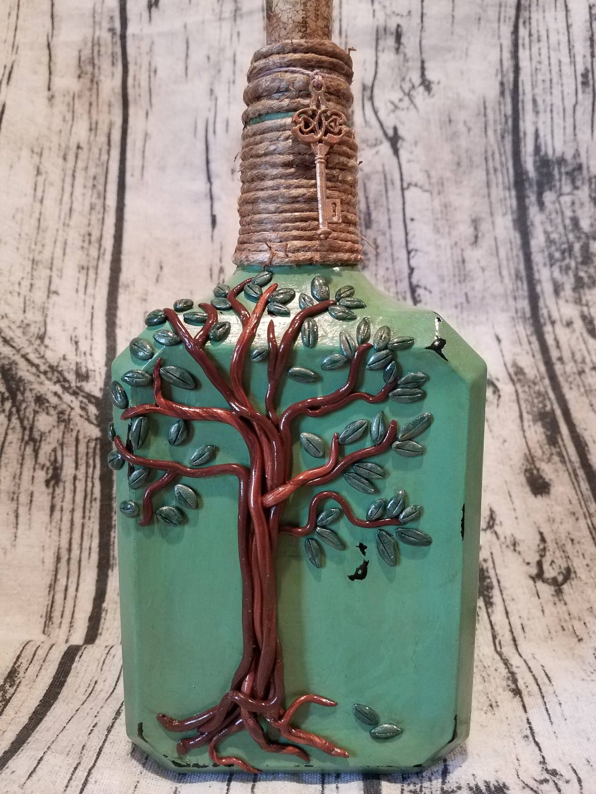 Бутылка в дереве своими руками