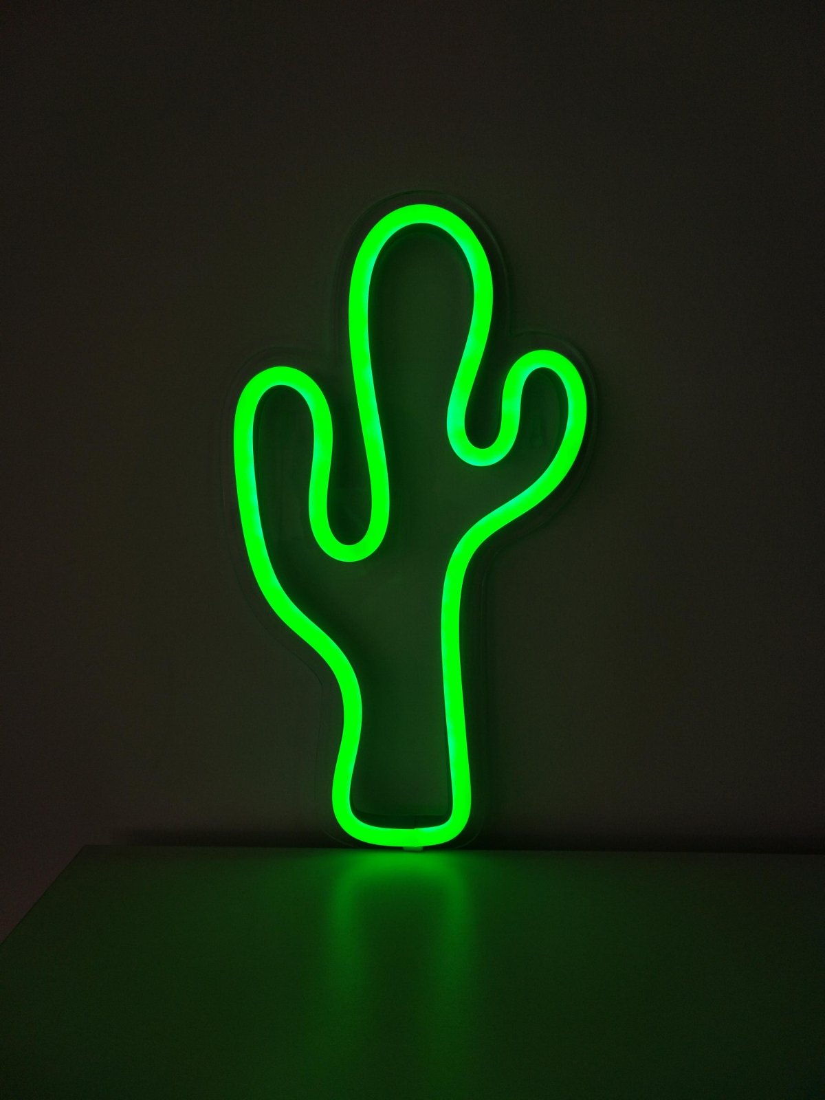 Неоновый светильник