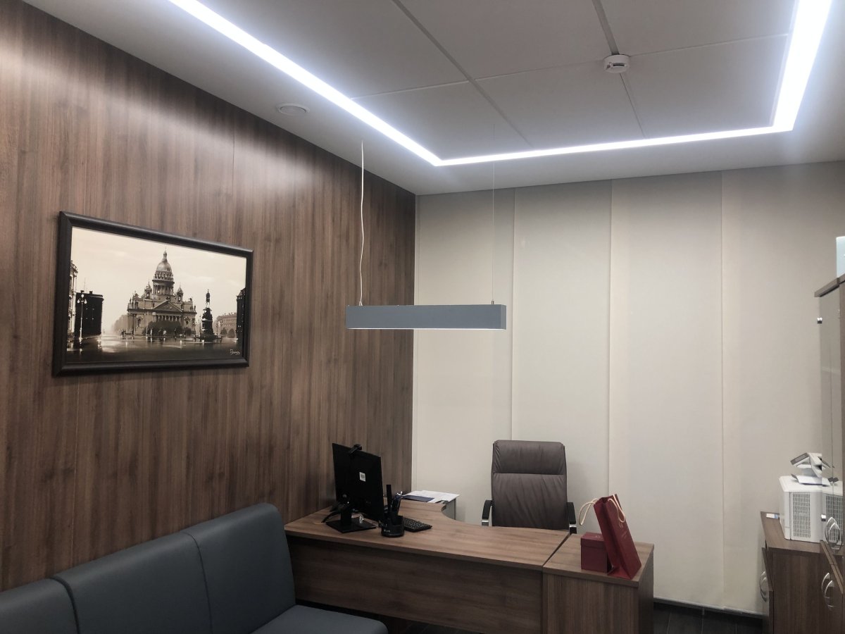 Современный кабинет директора музея