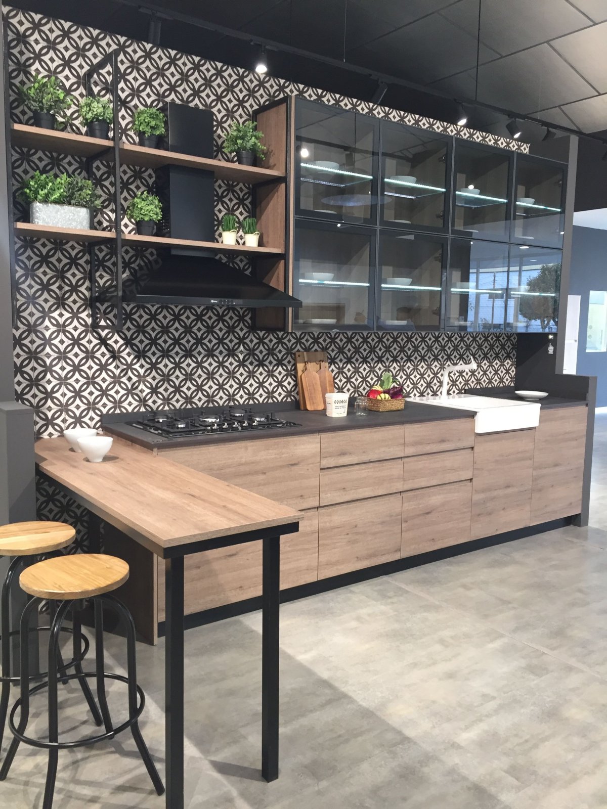 Кухонный гарнитур из нержавейки