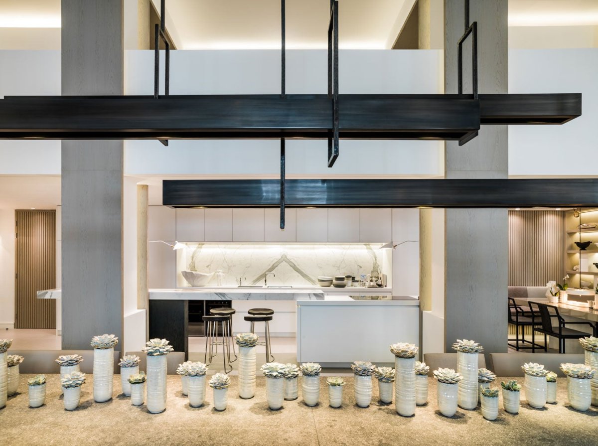 Зеркало на кухне лофт