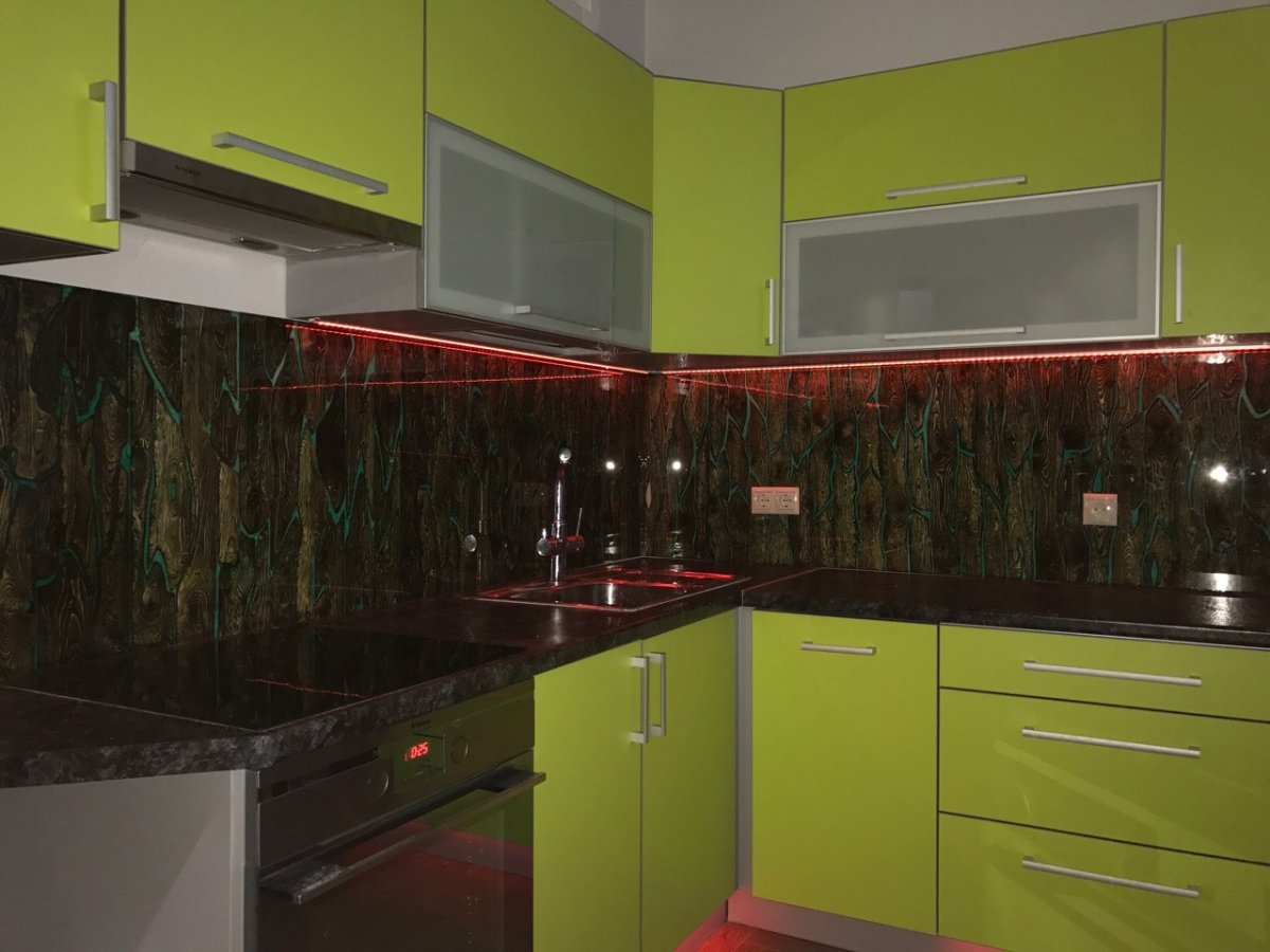 Эпоксидный фартук для кухни