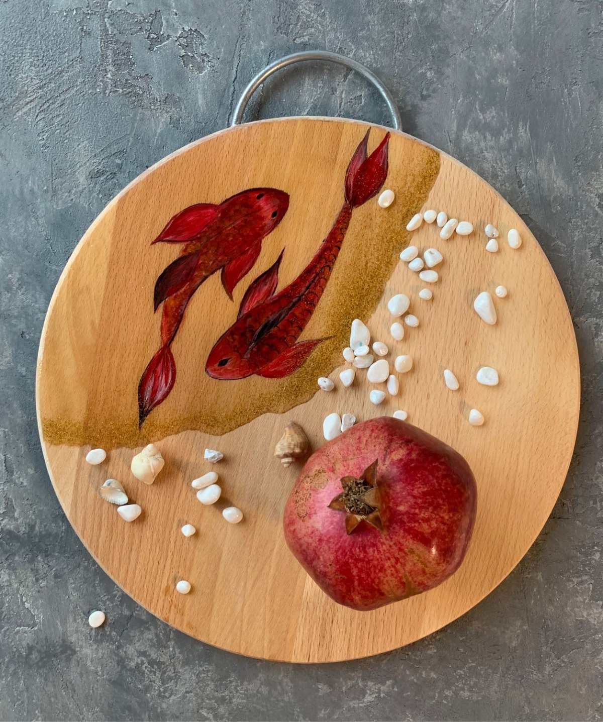 Сервировочная доска с эпоксидной смолой