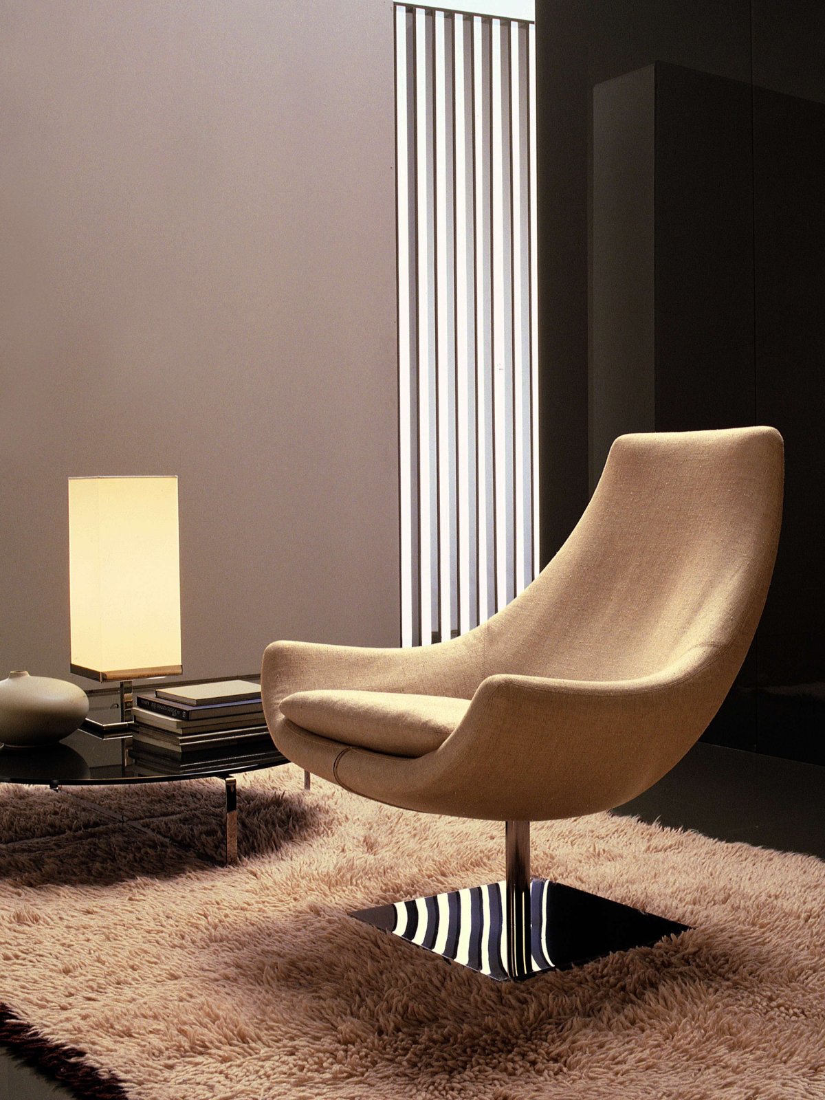 Кресло в гостиную