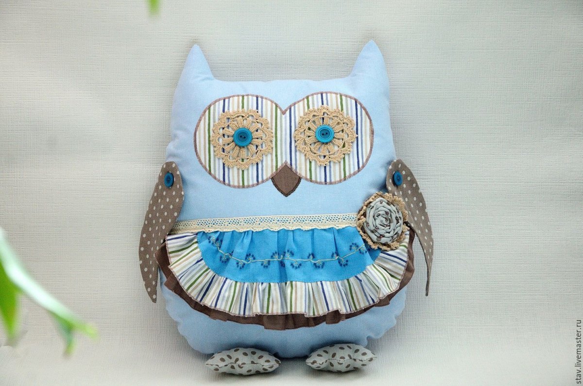 Подушка диванная крючком Совушка