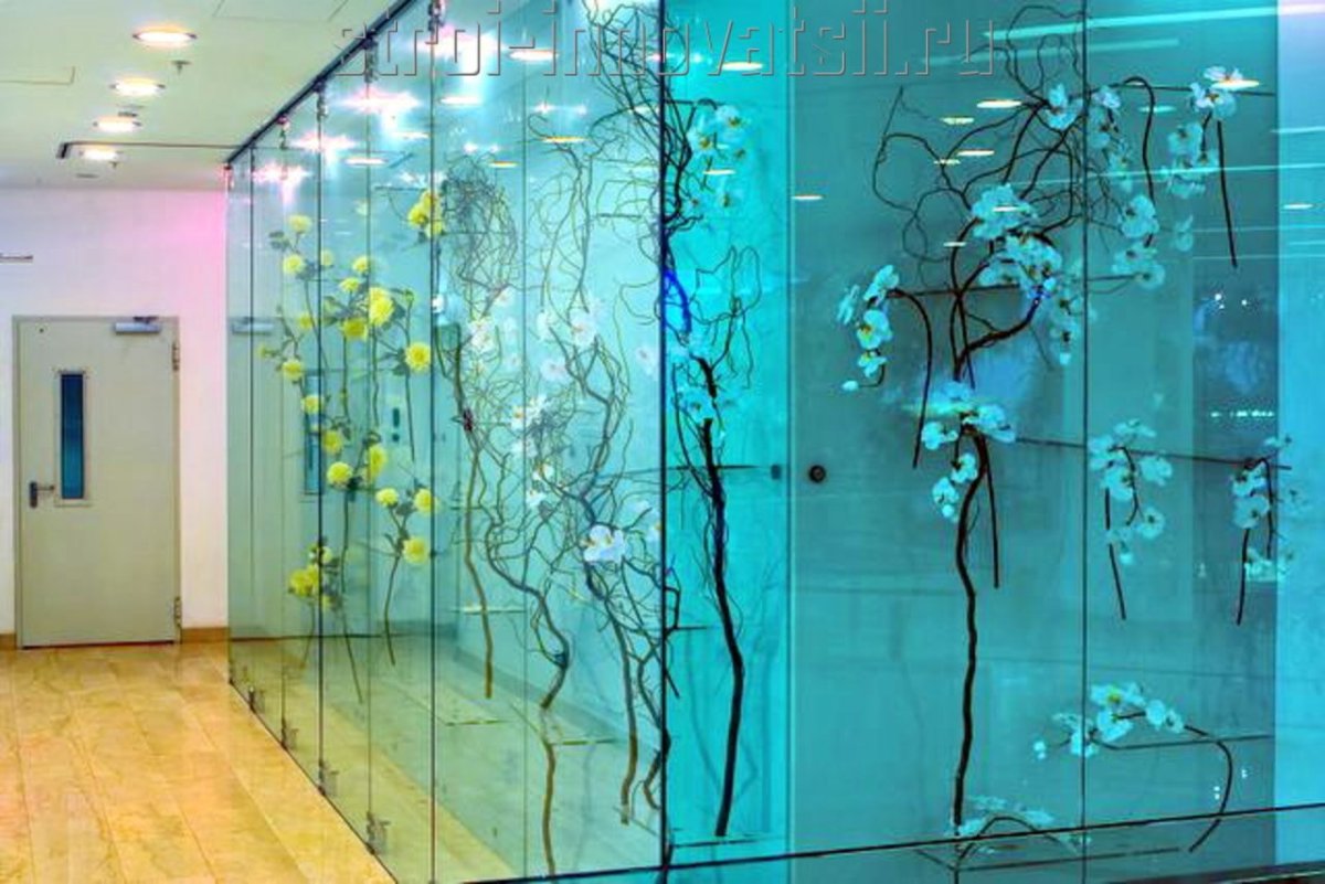 Перегородка с акриловым стеклом