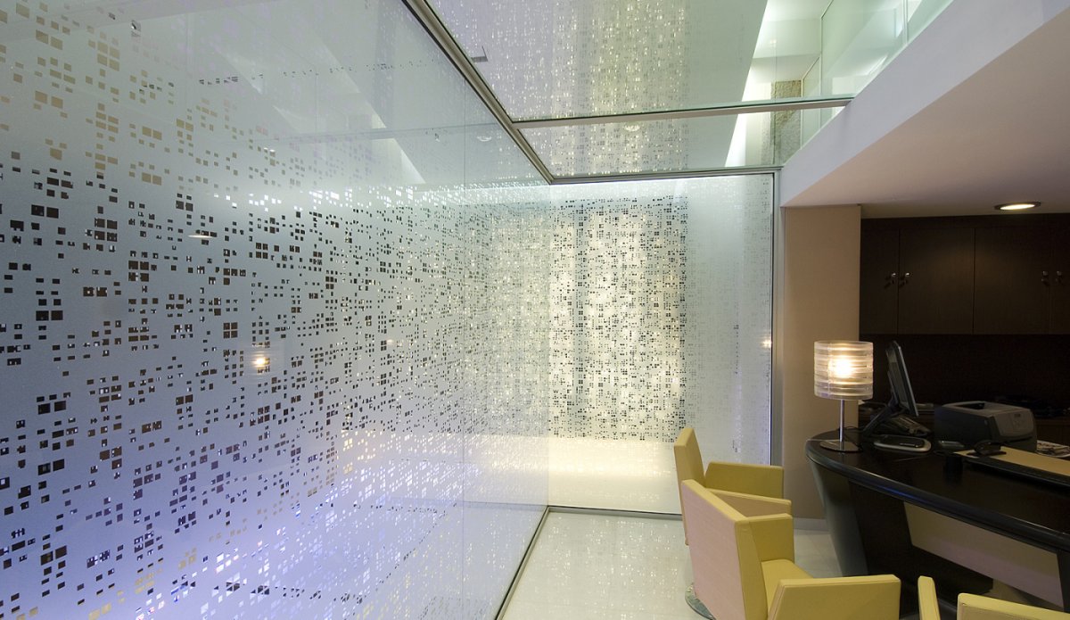 Фактурное стекло в интерьере