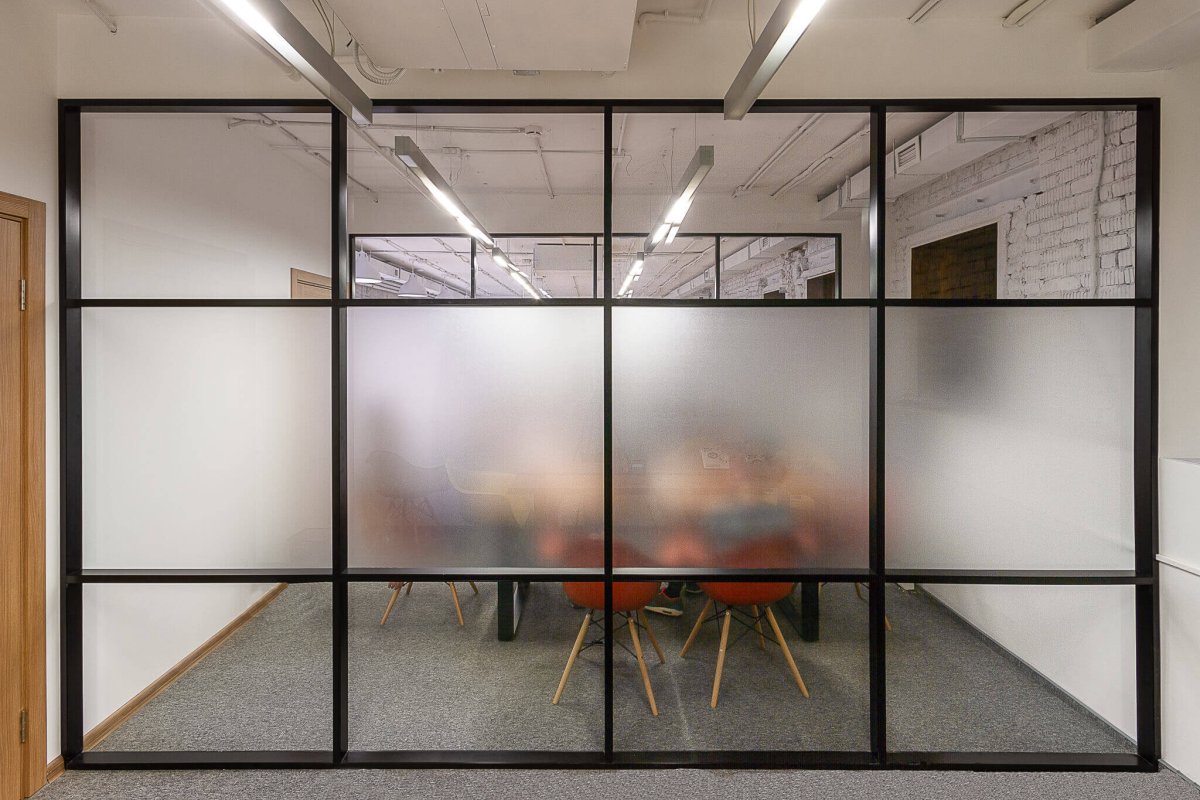 Зеркальные панели в интерьере