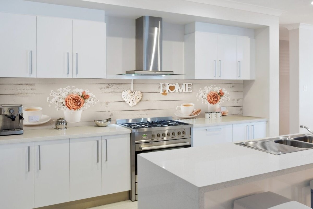 Красивые кухни в светлых тонах