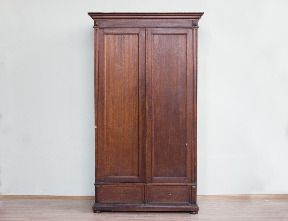 Шкаф 17 века