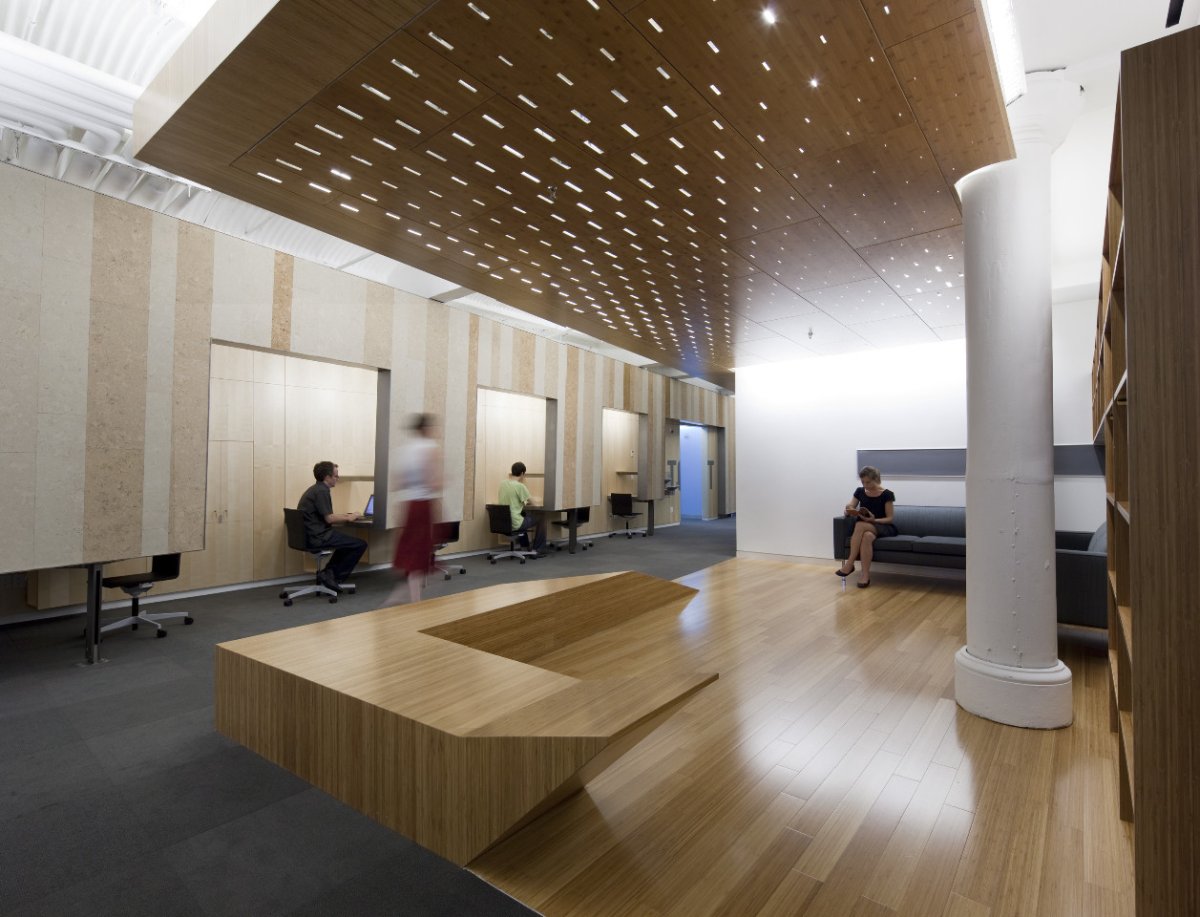 Шторы в вестибюль административного здания