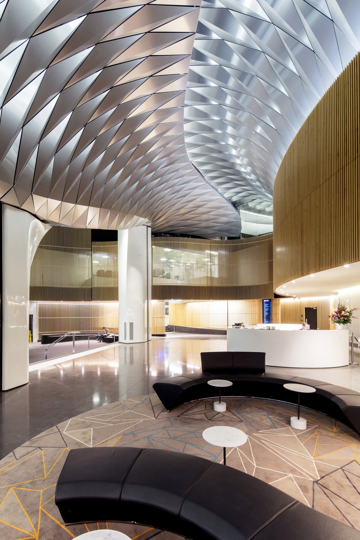 Интерьер холла общественного здания