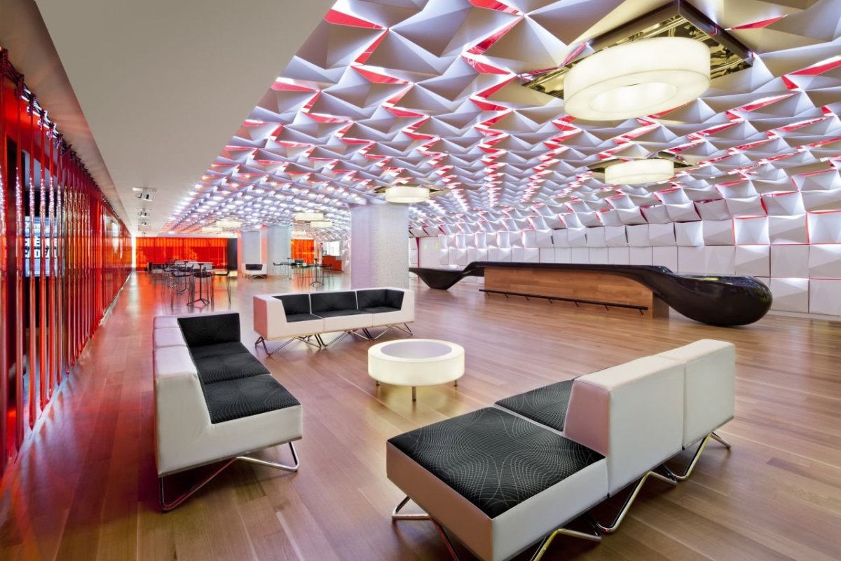 Пространственный интерьер