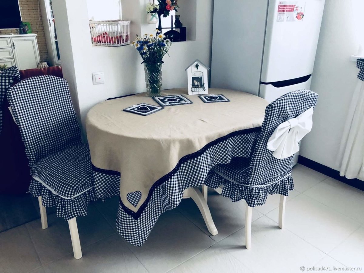 Чехлы на стулья пэчворк