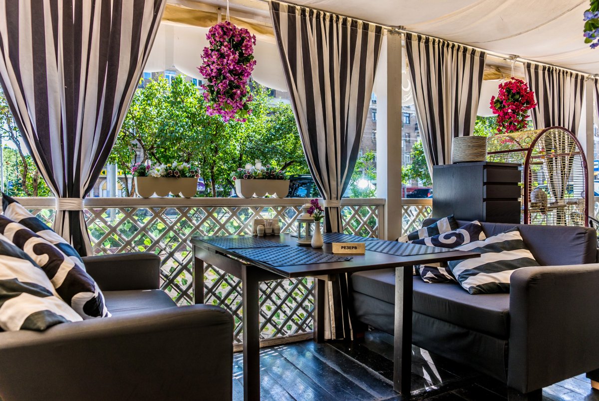 Колхи ресторан веранда