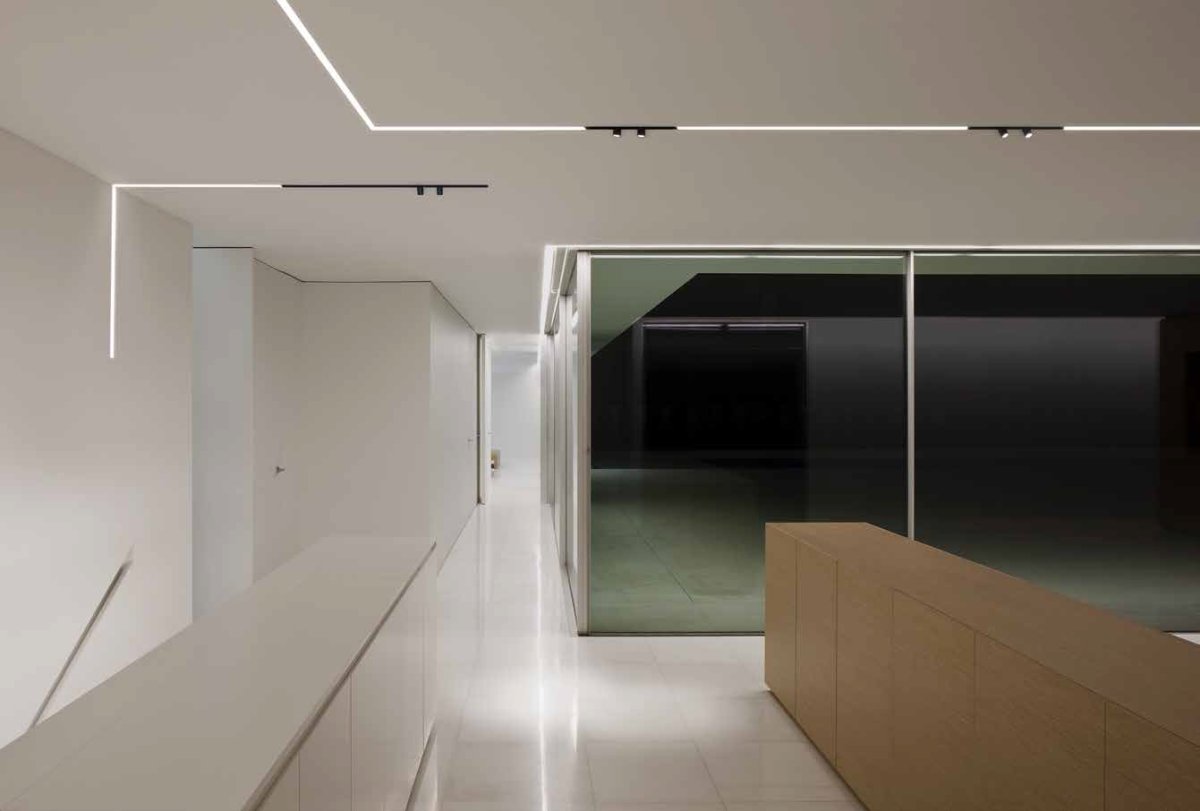 Линейные светильники светодиодные в интерьере