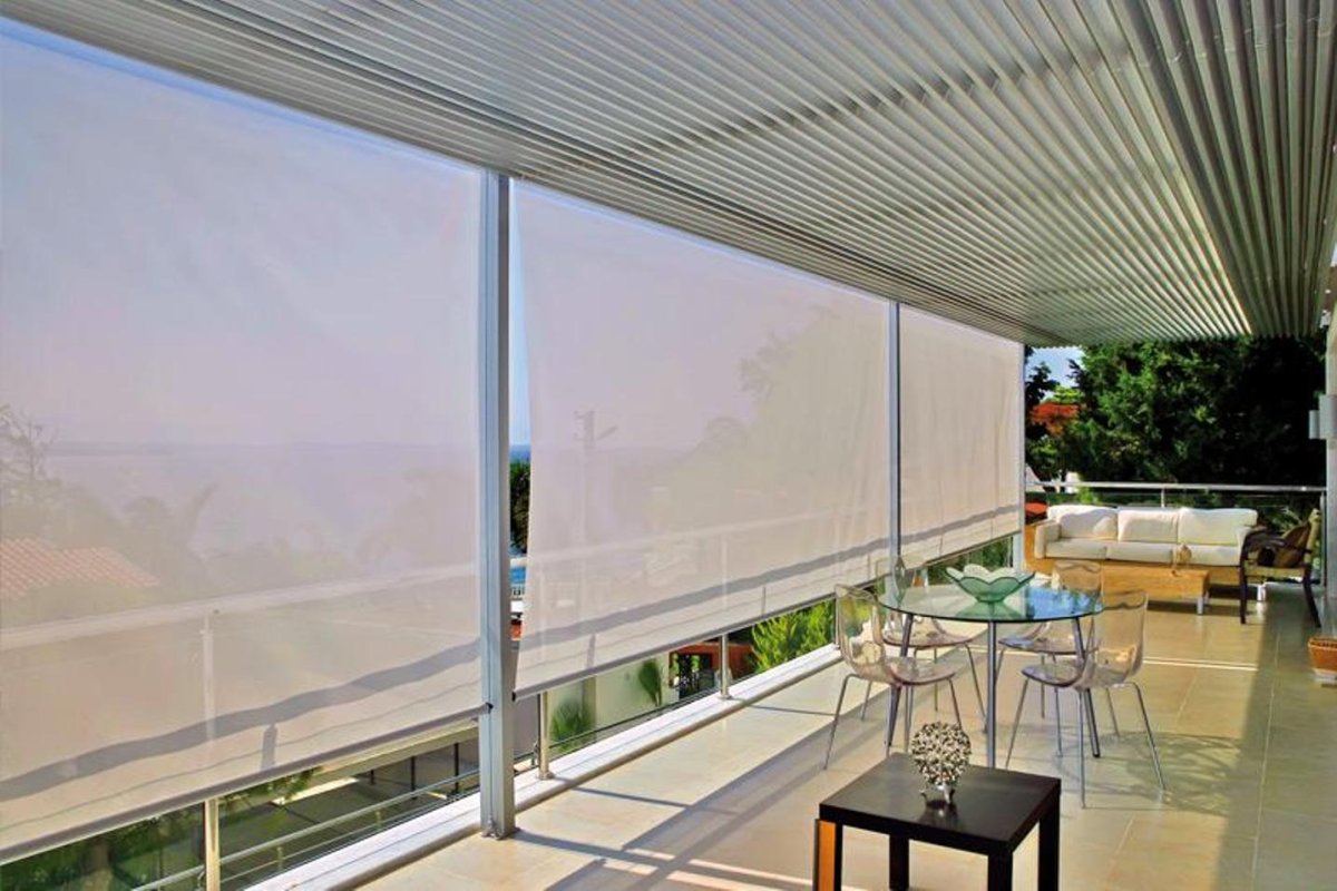 Римские шторы на веранду