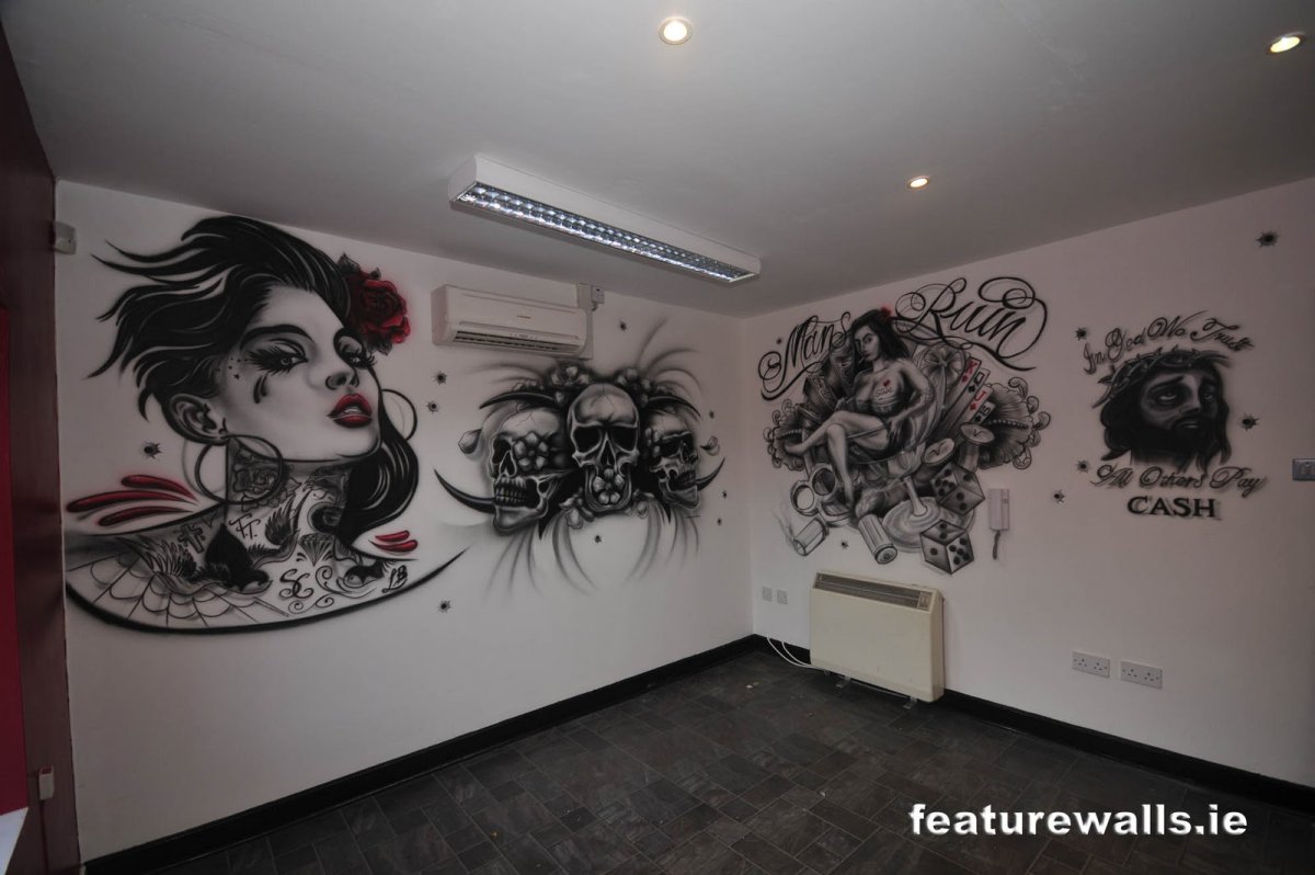 Декорация стен в парикмахерской