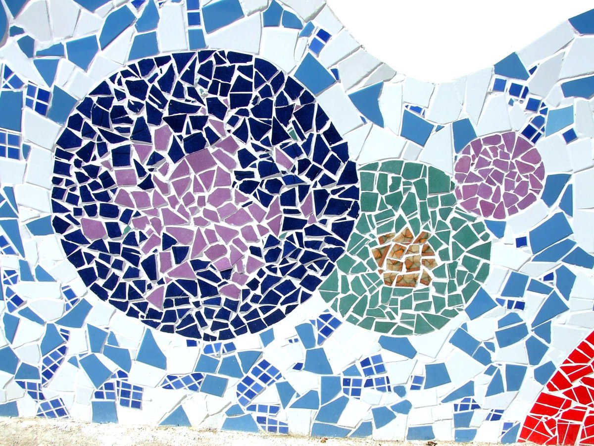 Гауди парк Гуэль мозаика
