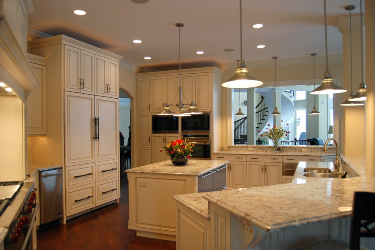 Потолок с точечным освещением