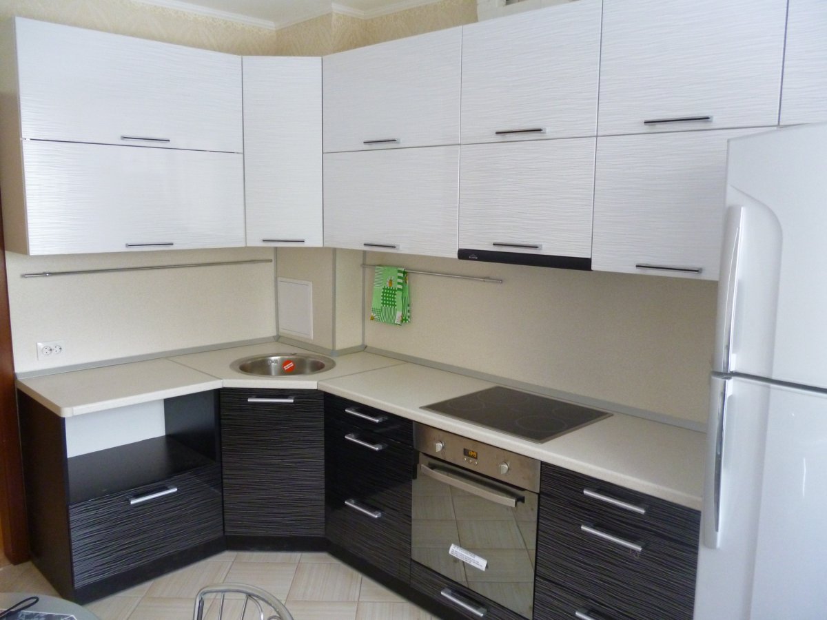 Кухни светлый верх темный низ угловая