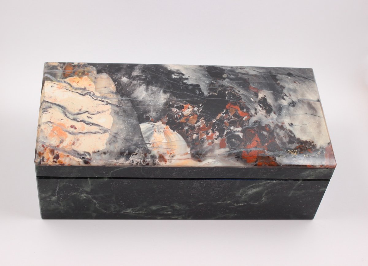 Фирдаус Батдалова Уральская яшма