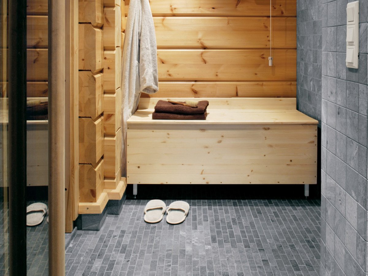 Плитка в бане на полу