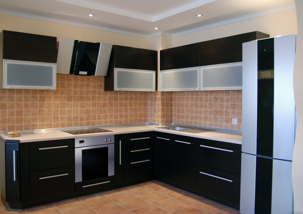 Кухонный гарнитур угловой темный