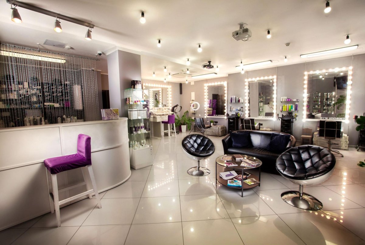 Декор интерьера салона красоты