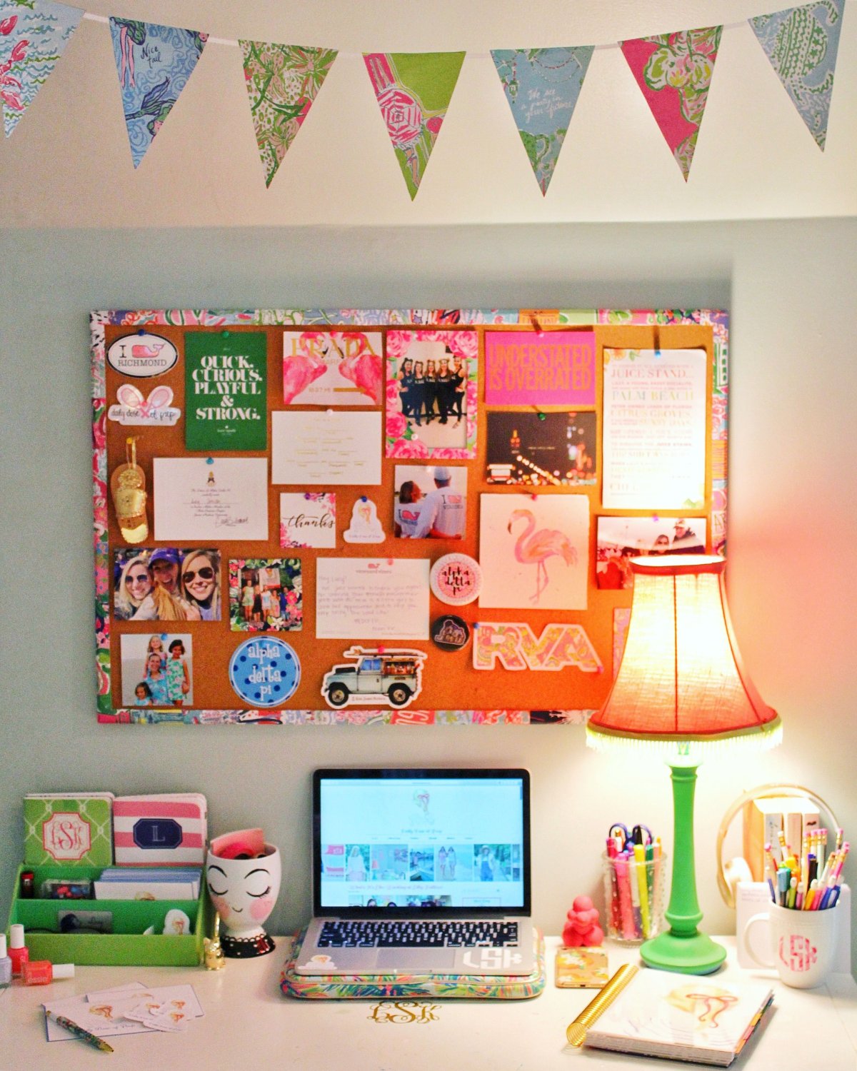 Пробковая доска в интерьере